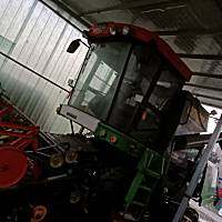 中国收获新疆-7(4LZ-7)谷物收割机