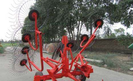 华德9LZ-6.0型指盘式搂草机