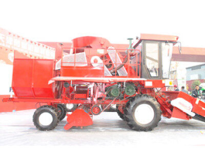 勇猛机械4YZ-4510M自走式玉米收获机