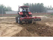 现代农装1SL-250深松整地联合机作业视频