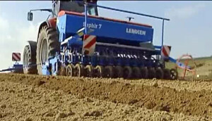 德国LEMKEN精量机械式播种机萨菲尔作业视频
