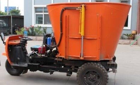 山东天汇TH-4TMR撒料车