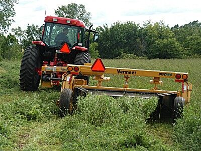 威猛MC840割草压扁机