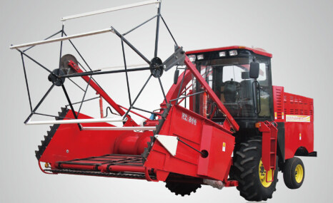农哈哈4QZ-12自走式青饲料收获机
