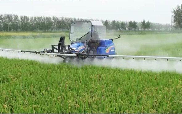 东风井关JKB18C水田植保机/JKB18-H350撒肥机作业视频