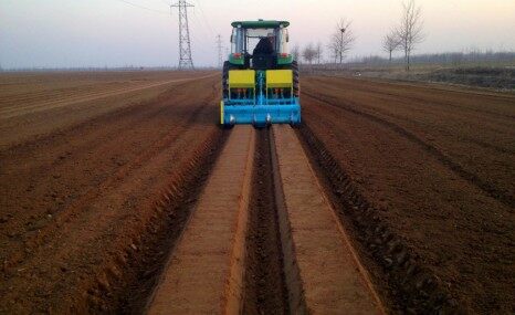 成帆1ZKN-180型双垄旋耕起垄机