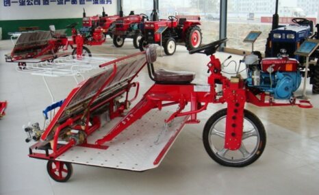 潍泰金王子2Z-6300乘坐式水稻插秧机