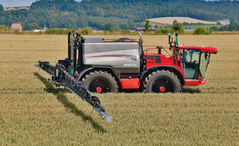 豪狮Leeb-PT28自走式喷药机