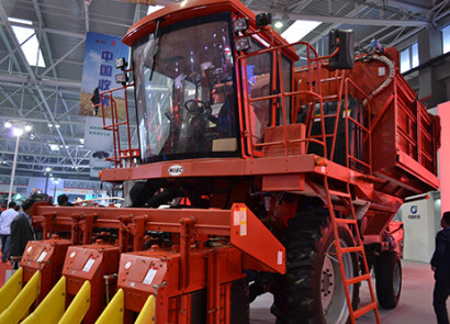 碧浪4MZ-3型自走式采棉机