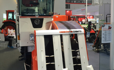 大同DSM72G(C)半喂入联合收割机