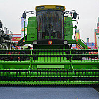 冀宁重工天宏收割机