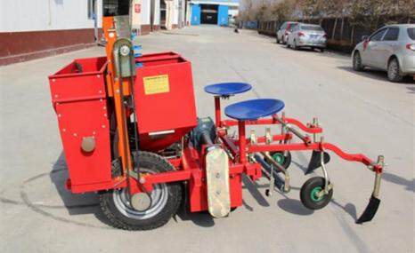 鑫鹏大垄双行马铃薯播种机