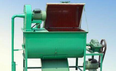 曲阜圣隆卧式粉碎搅拌一体机