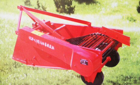 得利新4ULDX-4.0型马铃薯收获机