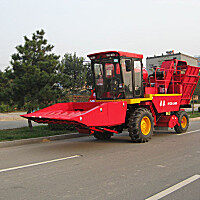 飞象4YZB-2400型玉米收割机