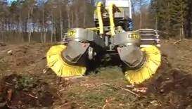 农民伯伯的好帮手 老外的犁地神器