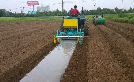 成帆1GVFM-120型起垄施肥覆膜一体机
