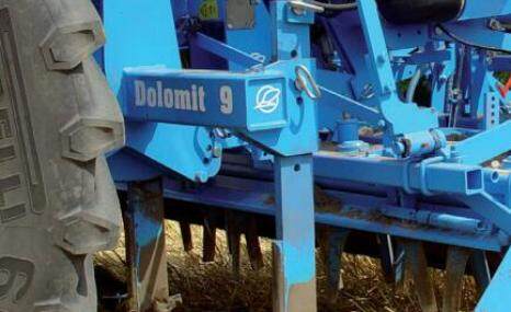 德国(LEMKEN)多罗米Dolomit 9深松机