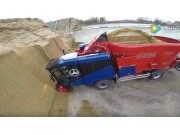 斯诺金SelfLine System 500自走饲料搅拌车