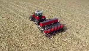 麦赛福格森MF6700R拖拉机-作业视频