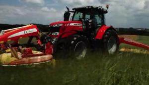 博田公司牧草机械作业视频