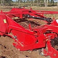 福悦达4UM-1700A马铃薯收获机