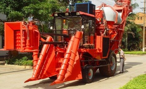 广西农机院4GZ-250甘蔗联合收割机