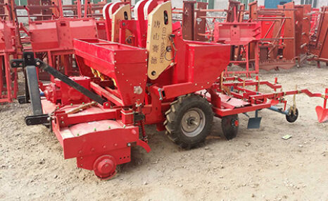 玉田赛德两垄四行马铃薯播种机