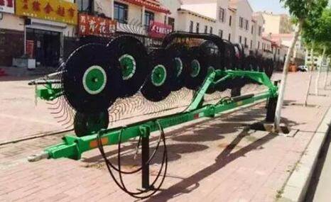 野田铁牛9LZA-16牵引式搂草机