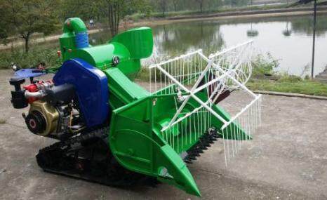 唯4LZ-0.8信小型稻麦收获机