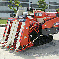 锡拖4LBZ-150A(XT650)半喂入联合收割机