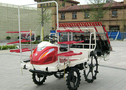 潍河2ZG-6乘坐式高速插秧机