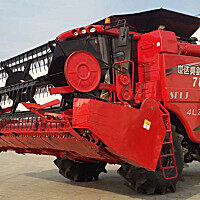 世达亮剑4LZ-10自走式水稻(谷物)联合收割机