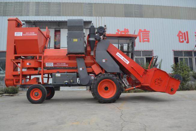 杨家将4HZ-2500型自走式捡拾收获机