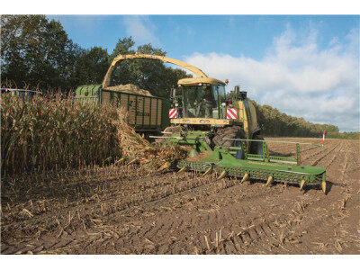 科罗尼BiGX780自走式青贮饲料收获机