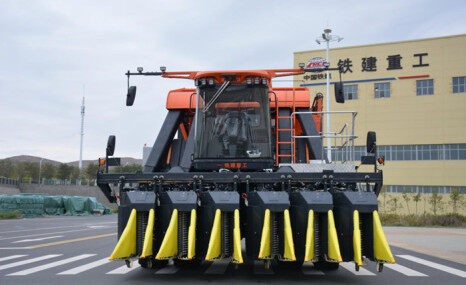 铁建重工4MZ-6型高端智能采棉机