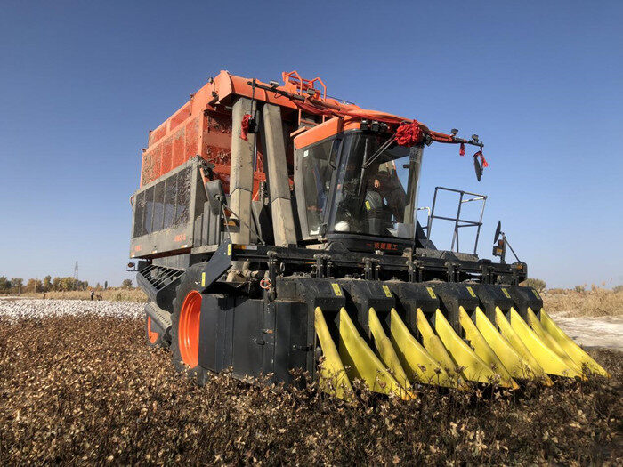 铁建重工4MZ-6型高端智能采棉机