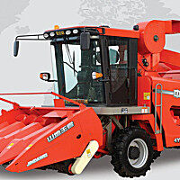 金达威4YZ-4C自走式玉米收获机