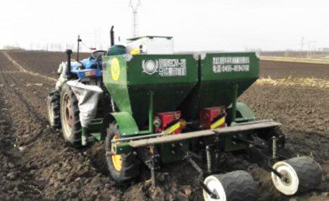 绥化恒丰2CM-2马铃薯种植机