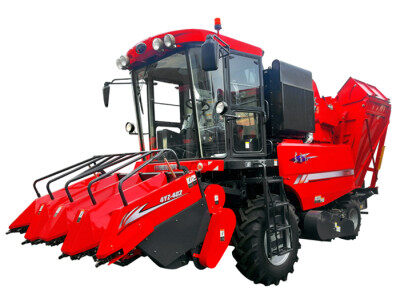 东方红4YZ-4D3(G4)自走式玉米收获机