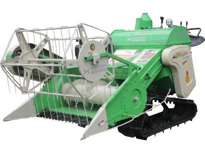 重庆鑫源4LZ-0.9LB乘坐式收割机