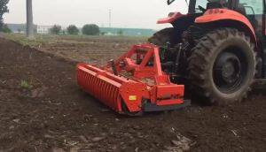 当康驱动耙作业视频
