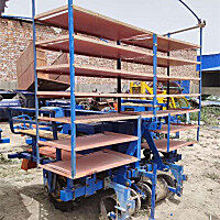 万而能2ZB-2甜菜移栽机