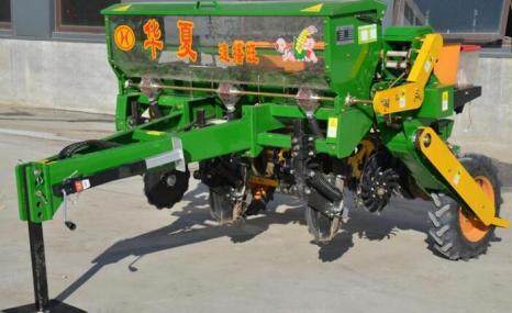 华夏2BMF-3免耕精量施肥播种机