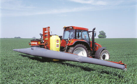 哈滴悬挂式MASTER 舵手双风喷杆喷雾机