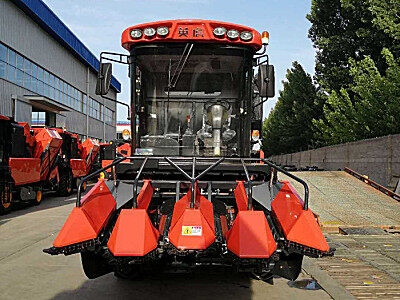 河北英虎4YZB-4J自走式玉米收获机
