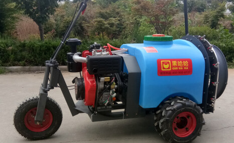 山东果哈哈CR-4-200自走式果园喷雾机