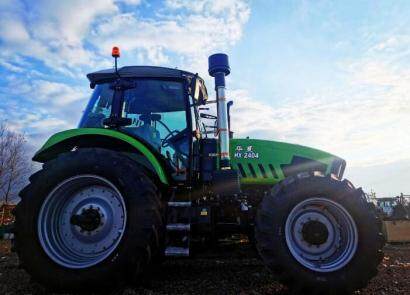 华夏2404轮式拖拉机