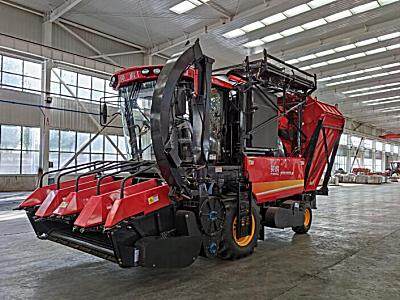 河北英虎4YZBQ-4E茎穗兼收型玉米收获机