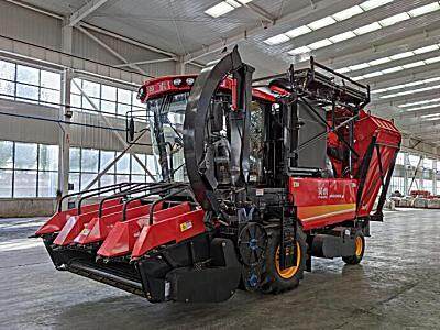 河北英虎4YZBQ-4F茎穗兼收型玉米收获机